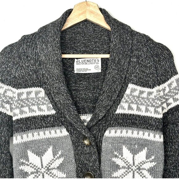 Bluenotes Womens Cardigan Sweater Shawl Collar Snowflake Long Sleeve Gray Size S - Picture 3 of 13